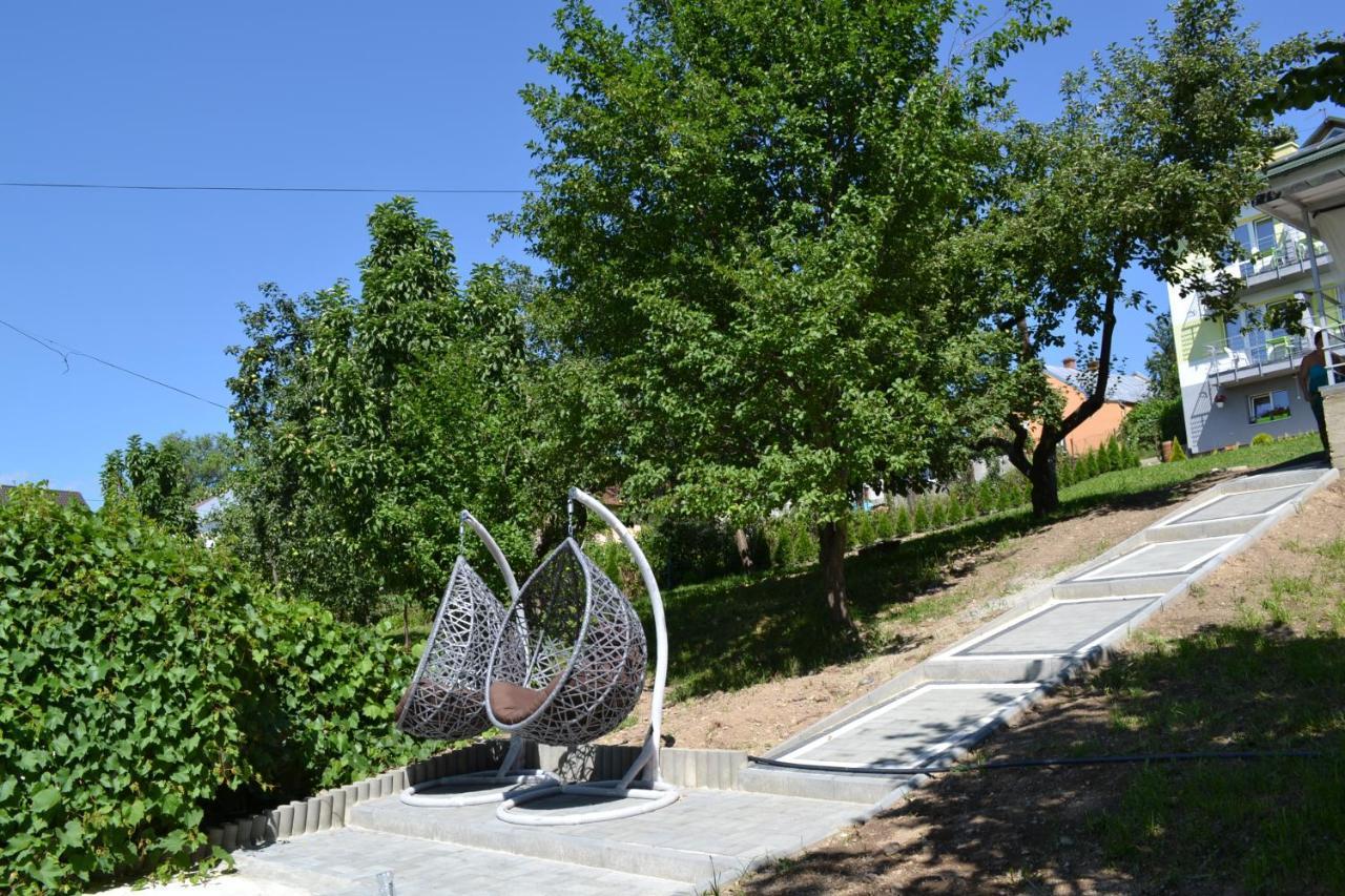 Guest House At Lesya Ukrainka Truskavets Exterior photo